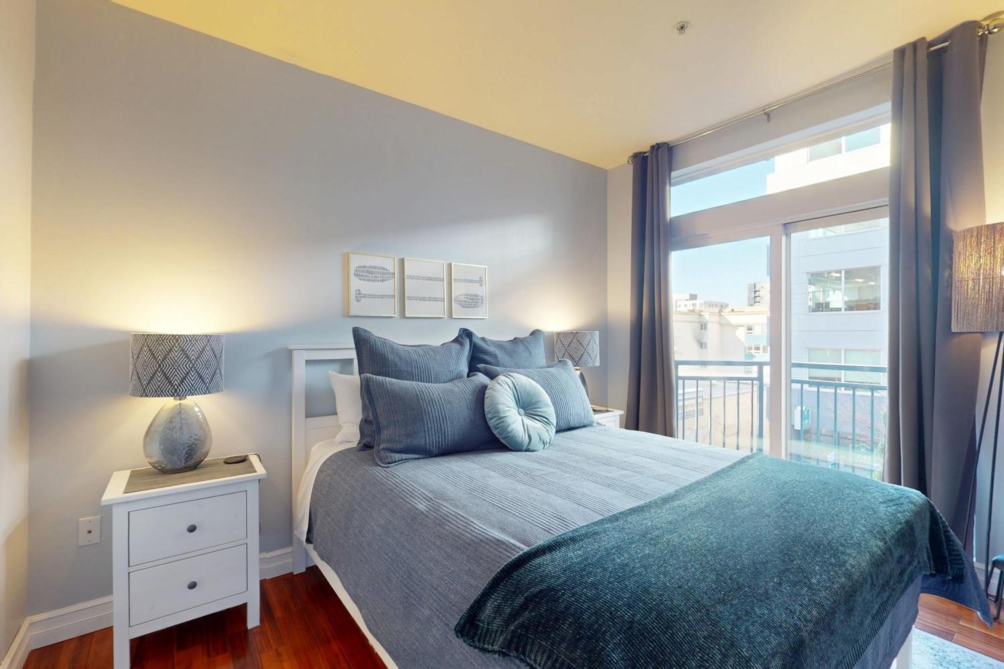 Belltown Court II Apartment Seattle Room photo