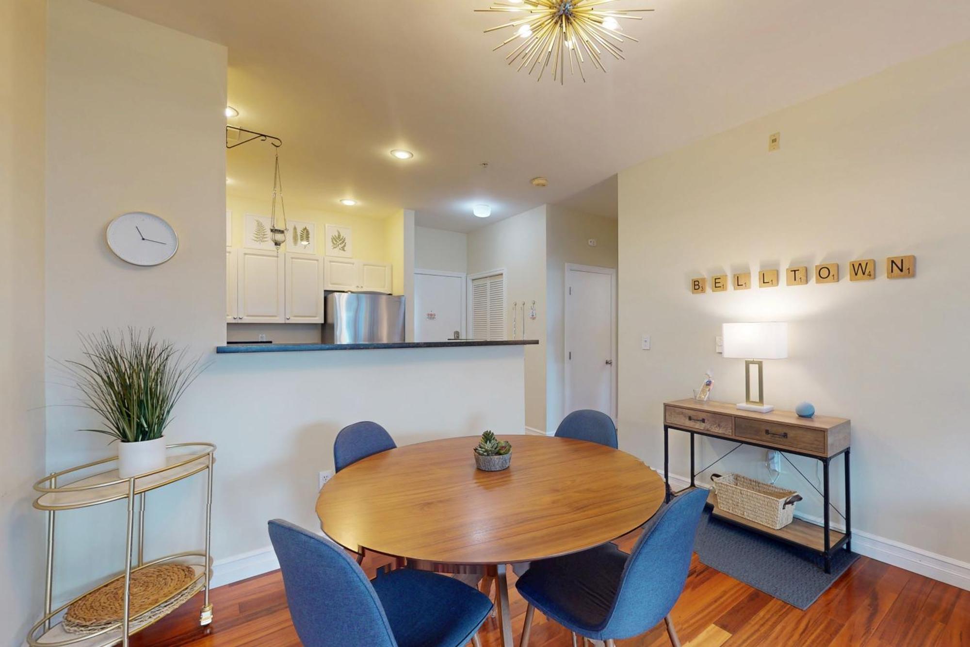 Belltown Court II Apartment Seattle Room photo